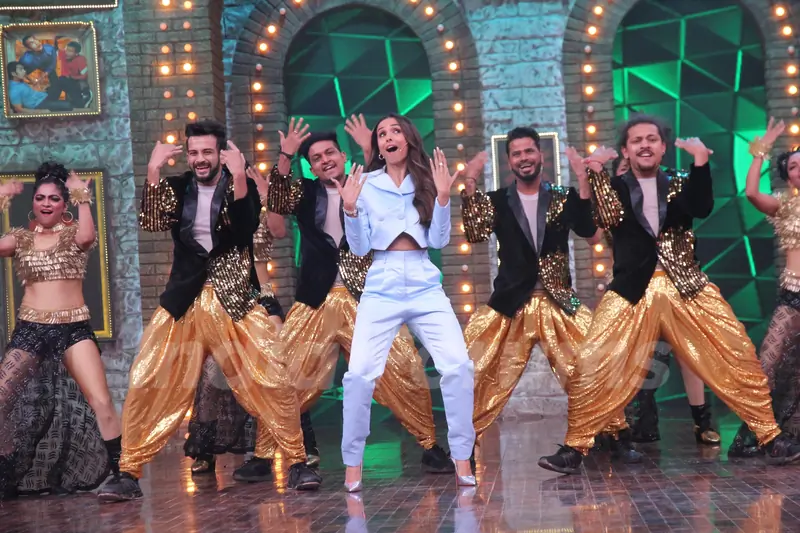 Malaika Arora on the sets of Movie Masti with Maniesh Paul