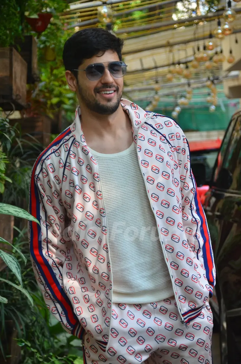 Sidharth Malhotra snapped at Marjaavaan's special screening!