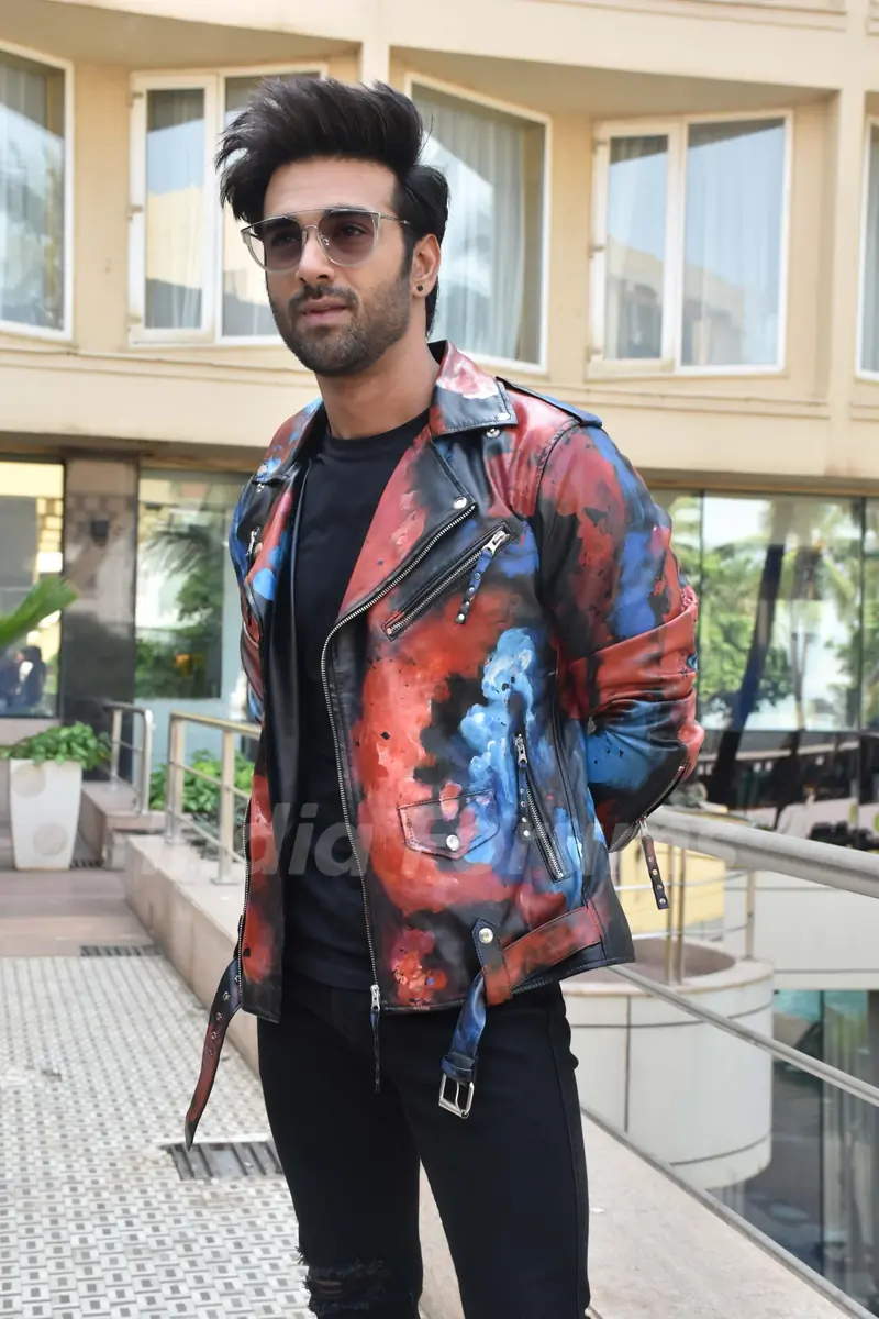 Celebs papped promoting Pagalpanti