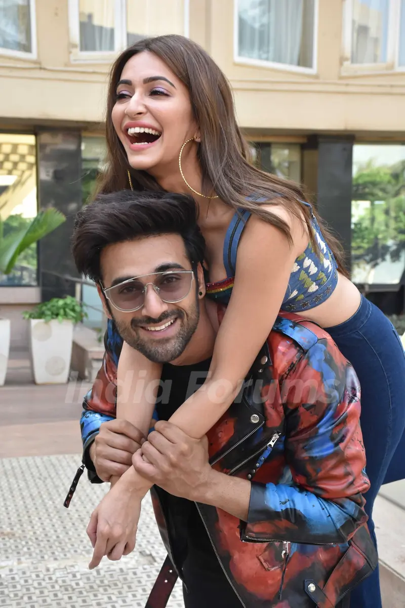 Celebs papped promoting Pagalpanti