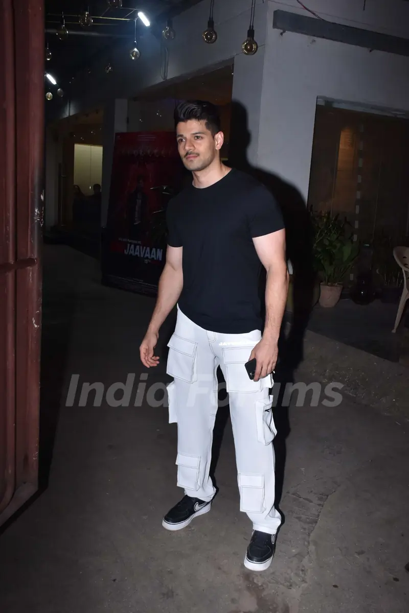 Celebs attend Marjaavaan's special screening!