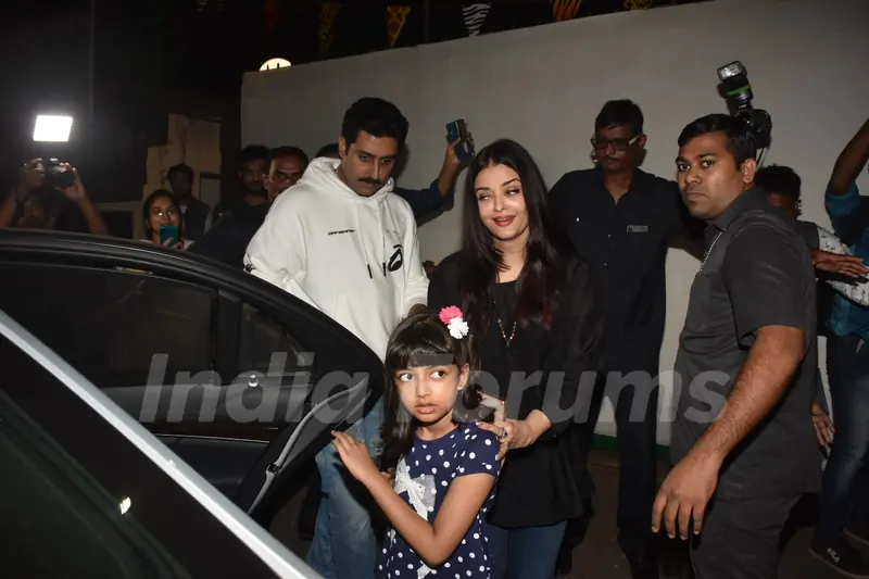 Star-kids attend Ritesh Deshmukh's son Riaan Deshmukh's birthday!