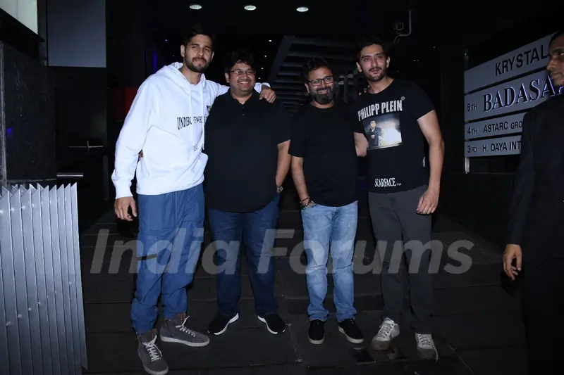 Sidharth Malhotra, Milap Zaveri, Nikkhil Advani and Shaad Randhawa papped around the town