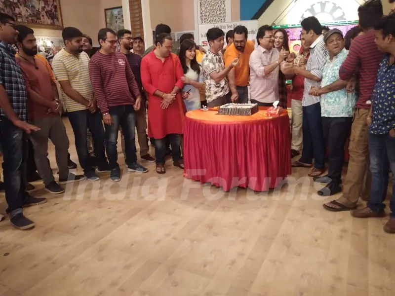 Cake Cutting with the cast of Taarak Mehta Ka Ooltah Chashmah
