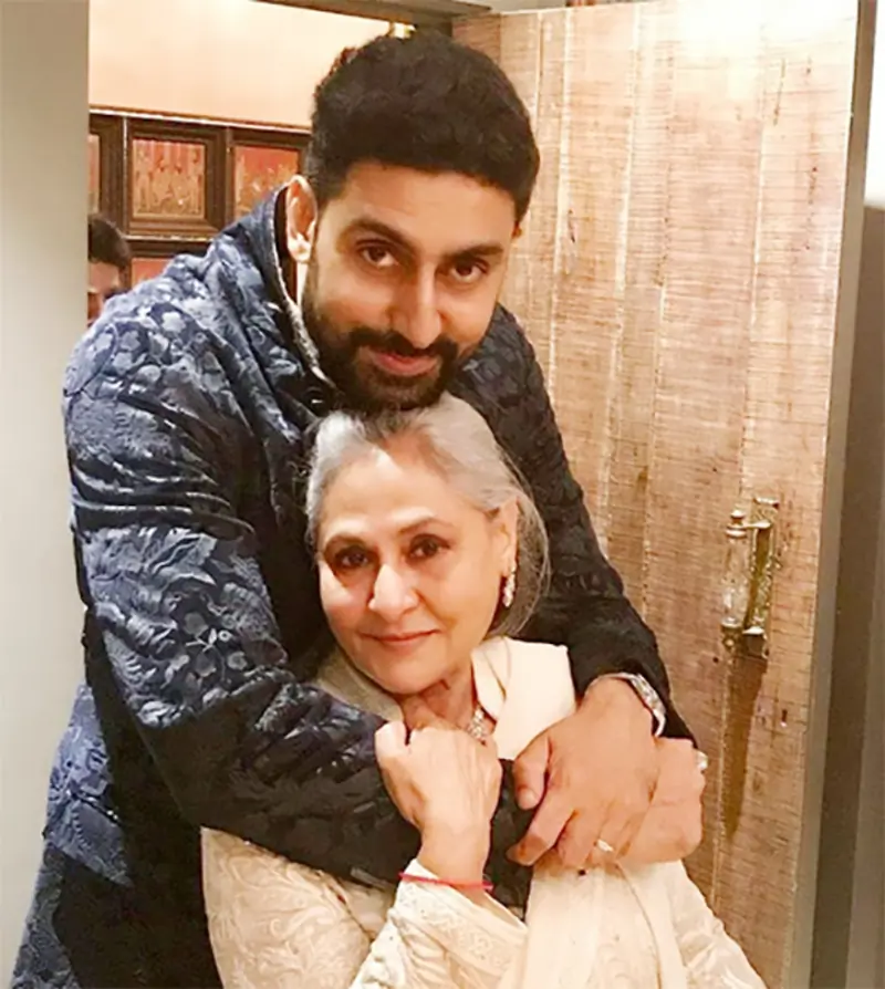  Abhishek Bachchan Jaya Bachchan