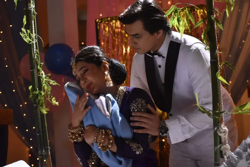 Shivangi Joshi and Mohsin Khan in Yeh Rishta Kya Kehlata Hai