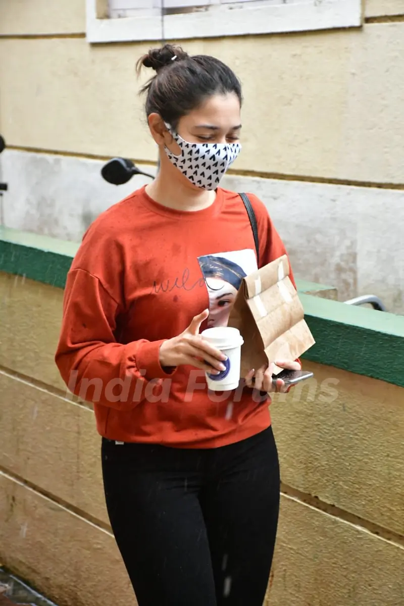 Tamannaah Bhatia snapped at Bandra