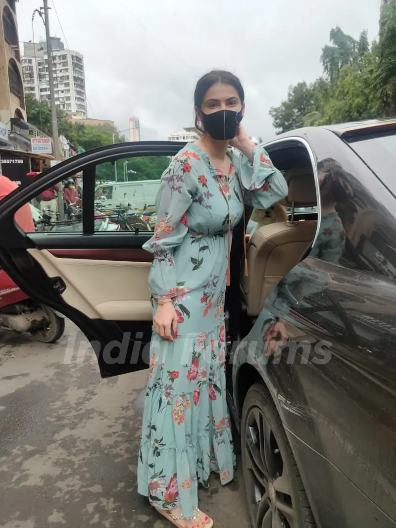 Shivaleeka Oberoi snapped around the town!