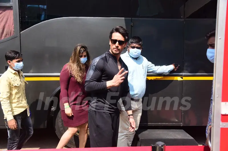 Tiger Shroff snapped on the sets 