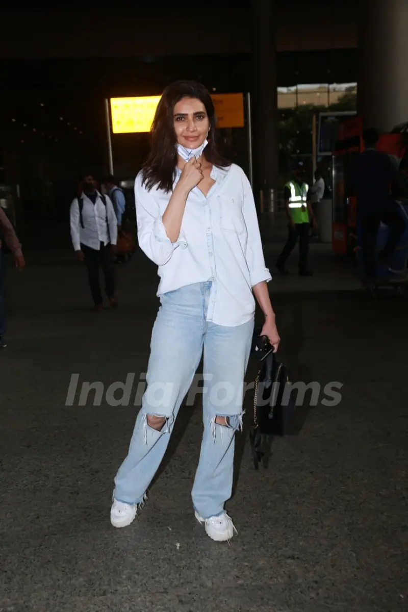 Bollywood celebrities snapped around the town!