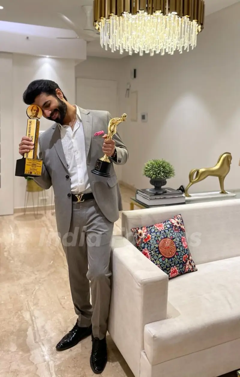 Celebrities at Dadasaheb Phalke awards