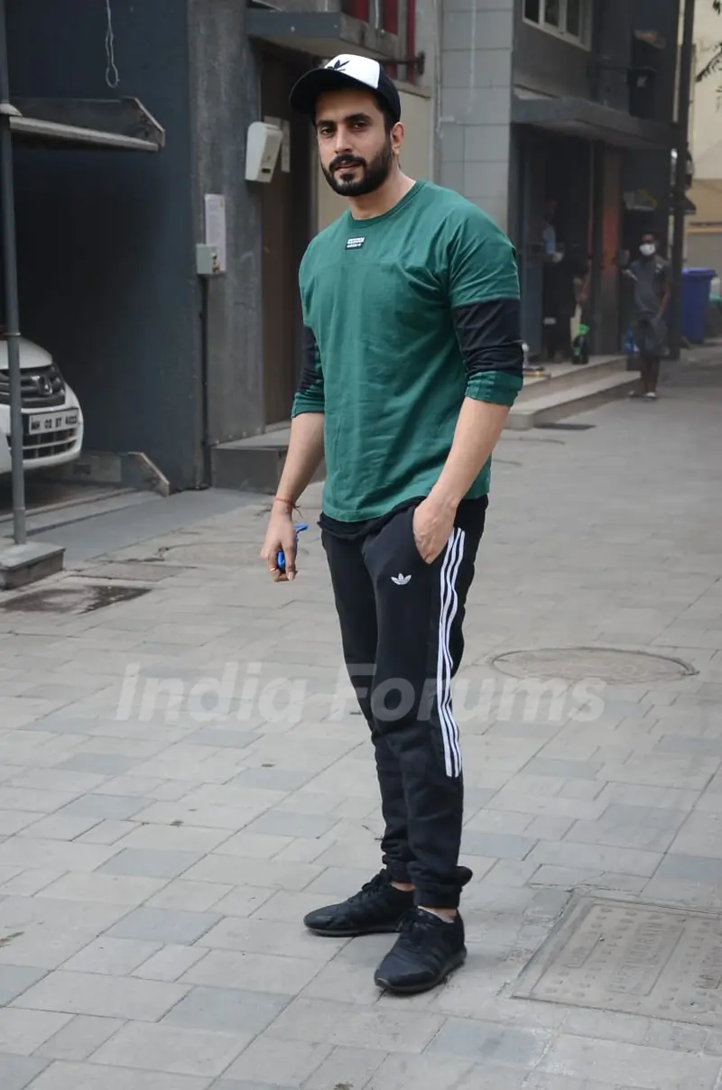 Sunny Singh snapped at Juhu