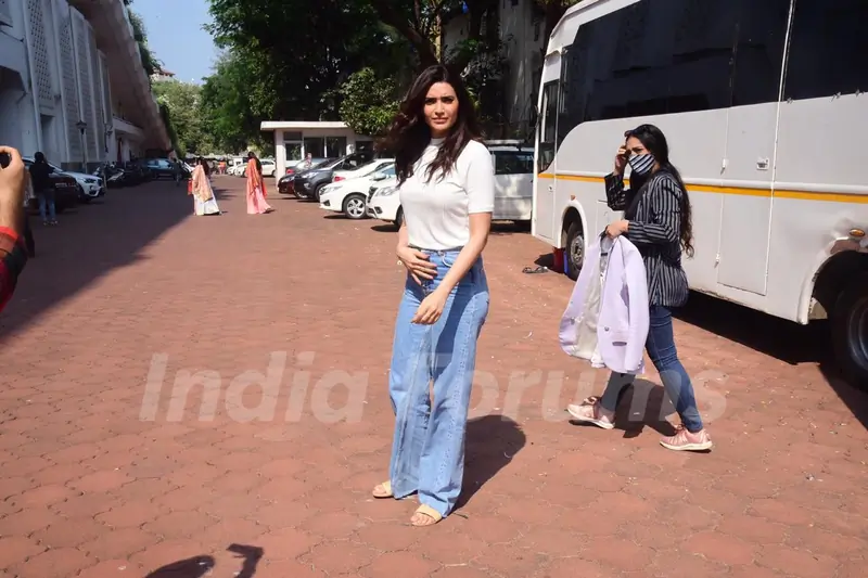 Karishma Tanna snapped on location for a shoot!