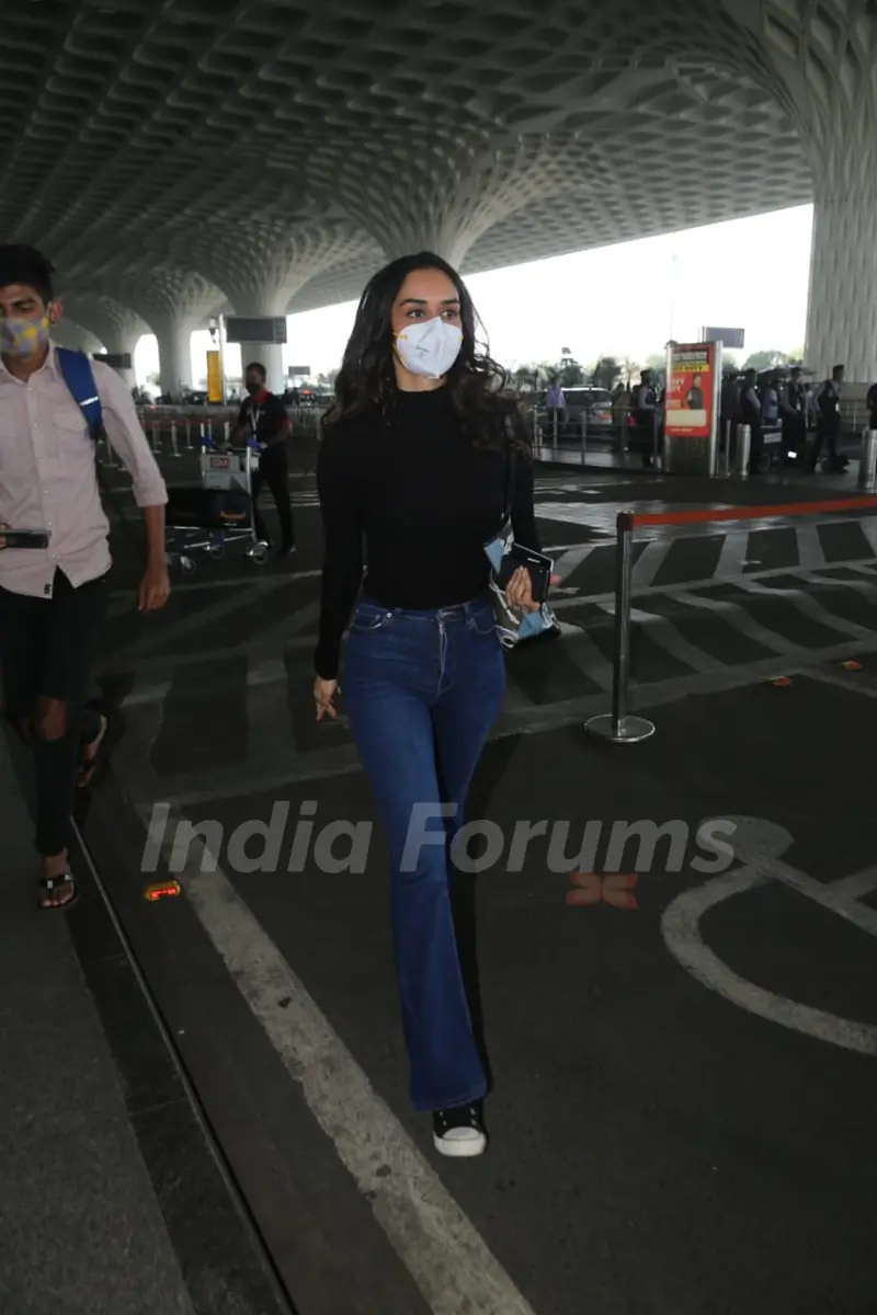 Manushi Chillar snapped at airport