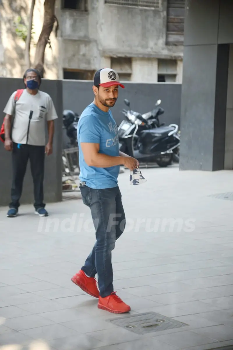 Kunal Khemu snapped at dance class in Andheri