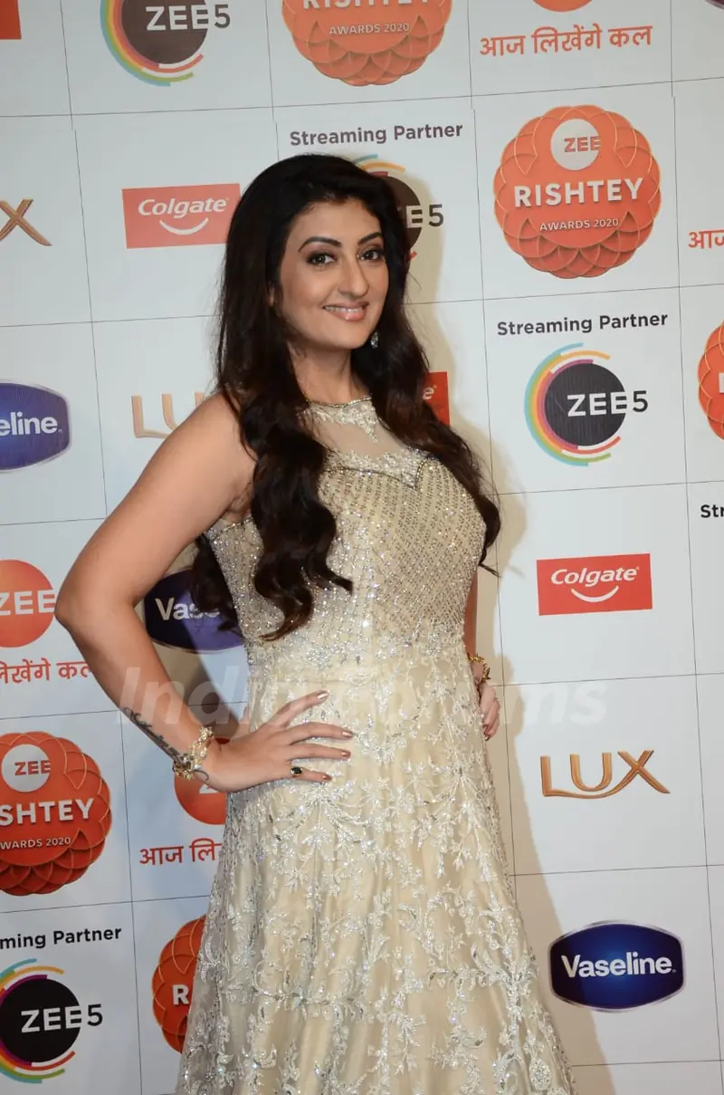 Celebrities at Zee Rishtey awards