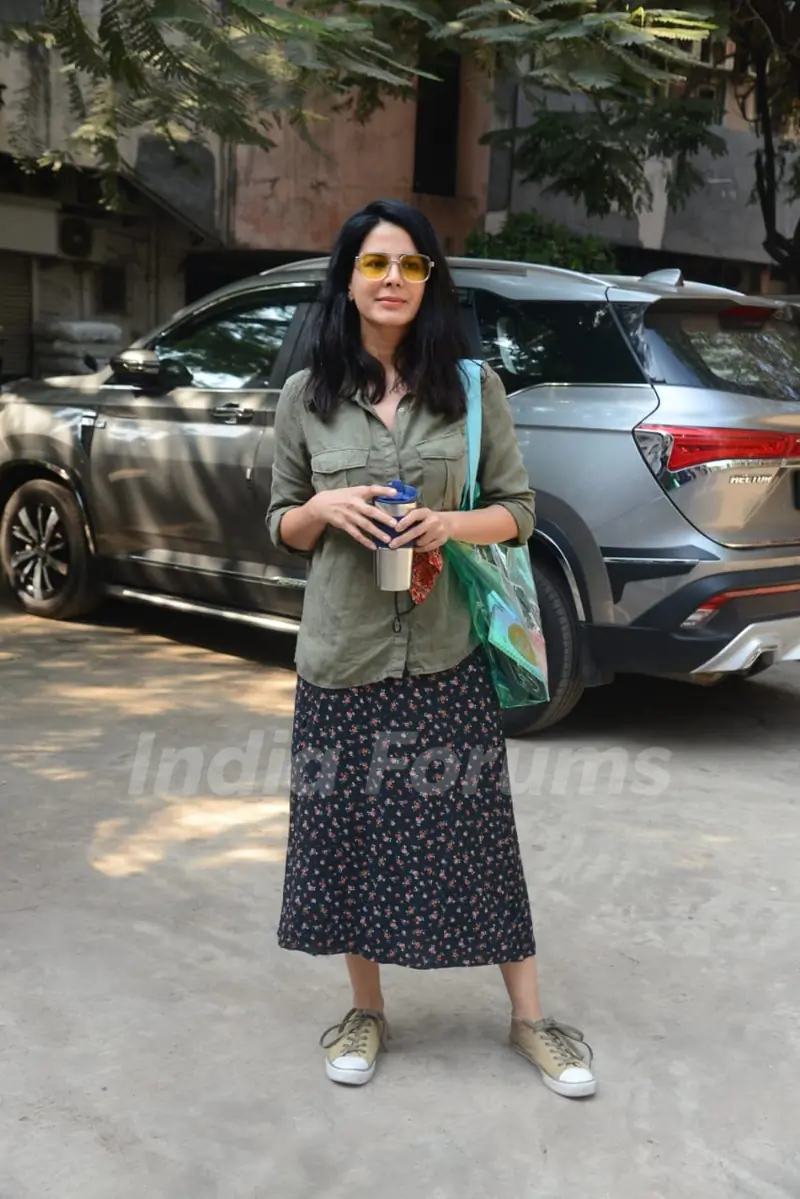 Kirti Kulhari snapped at Andheri