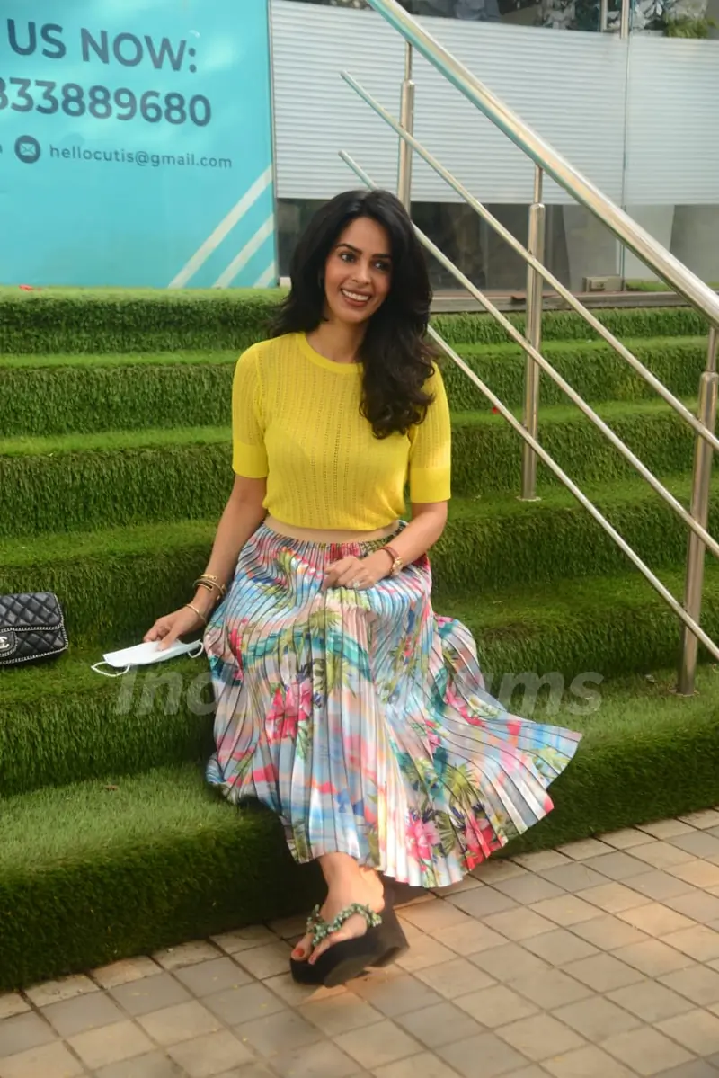 Mallika Sherawat snapped at Andheri