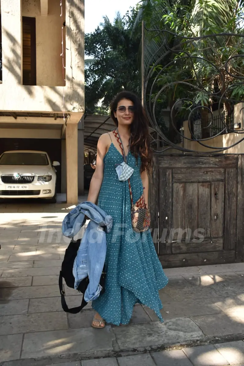 Fatima Sana Sheikh snapped at Juhu