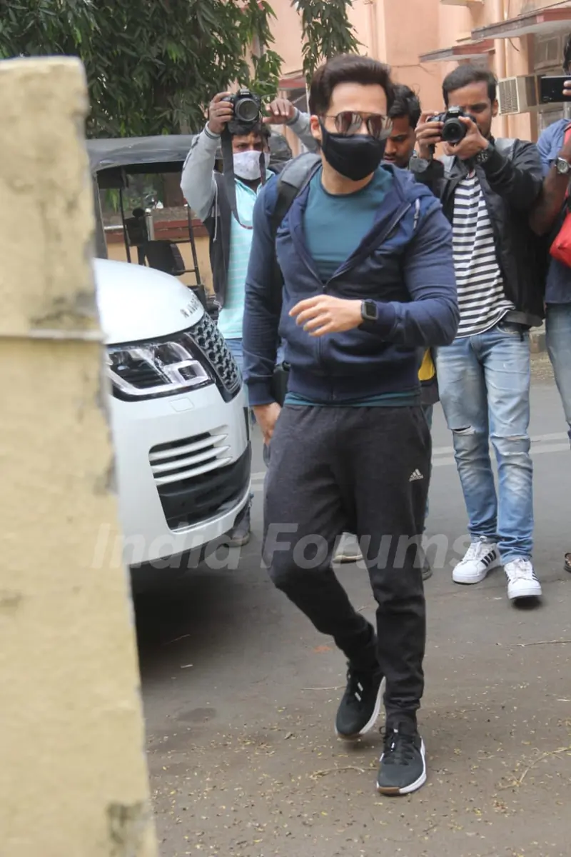 Emraan Hashmi snapped at Bandra 