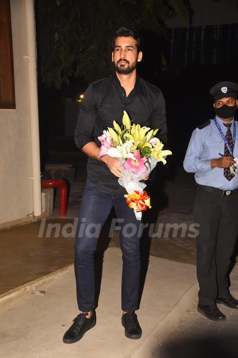 Dhairya Karwa at Deepika Padukone's birthday bash