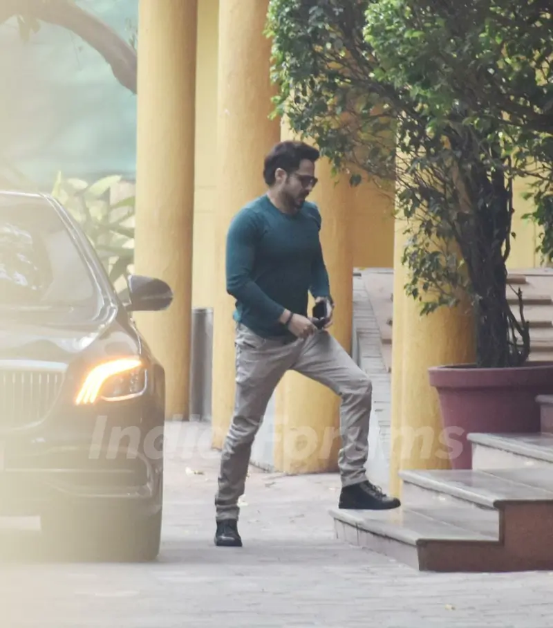 Emraan Hashmi snapped at Yashraj studios, Andheri