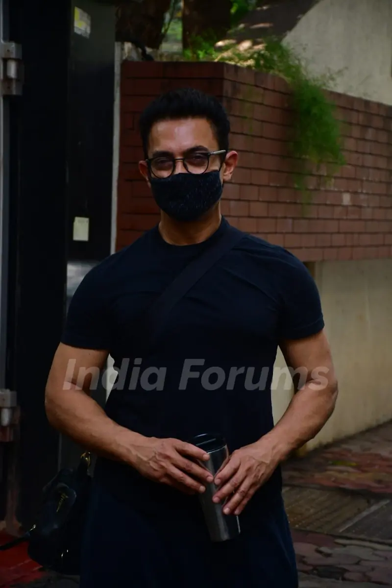 Aamir Khan spotted in Bandra