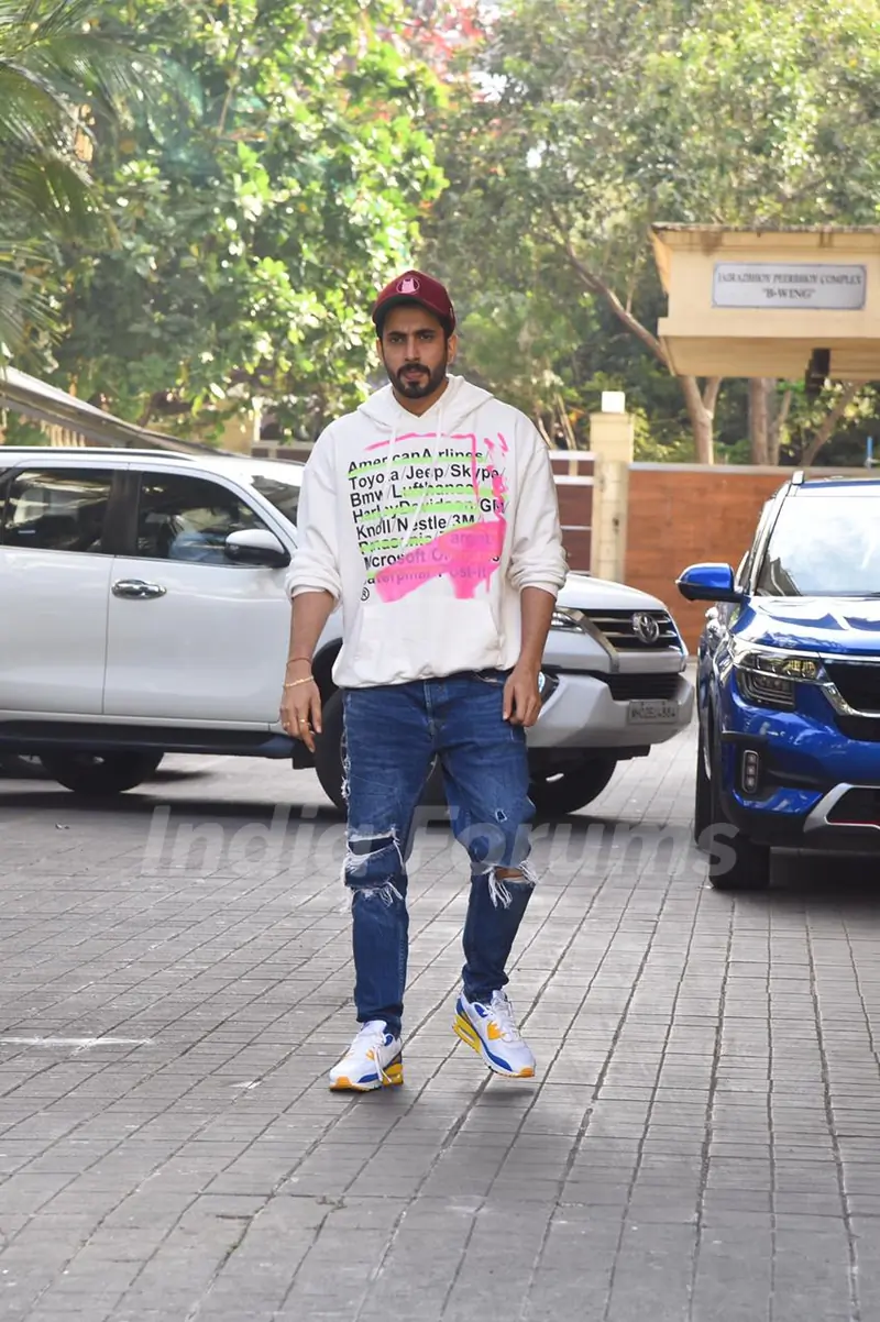 Sunny Singh snapped at Bandra