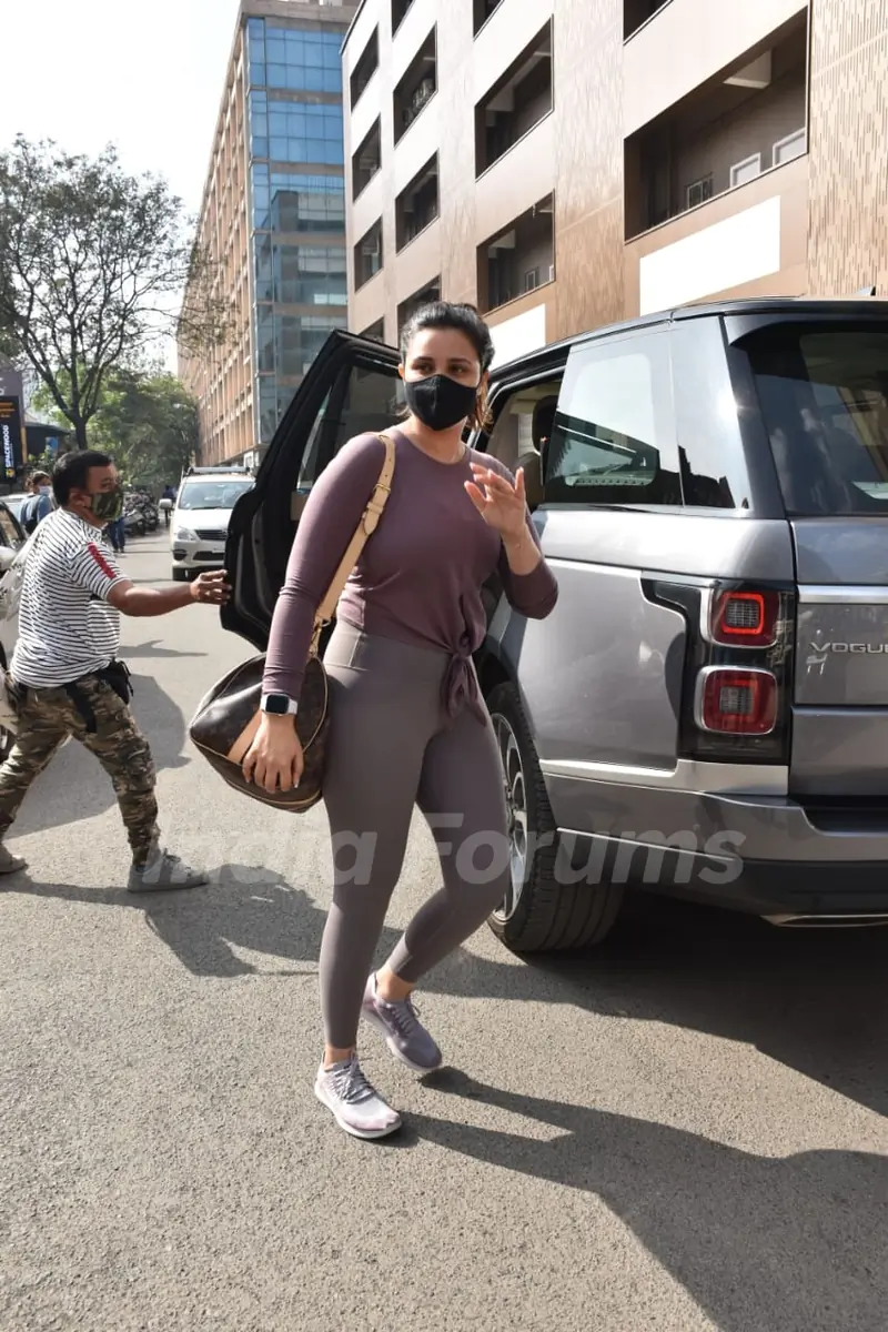 Parineeti Chopra snapped at Andheri