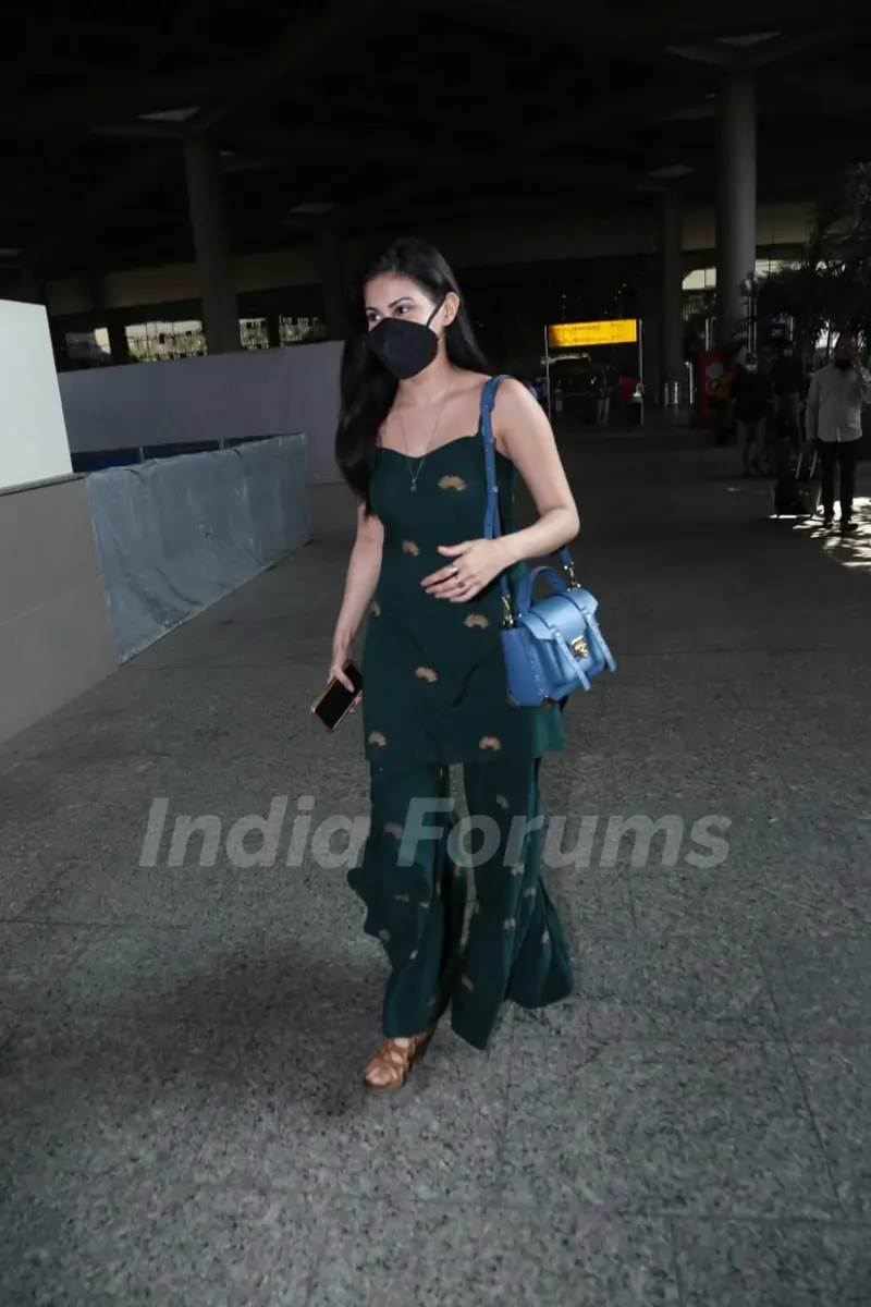 Amyra Dastur snapped at airport