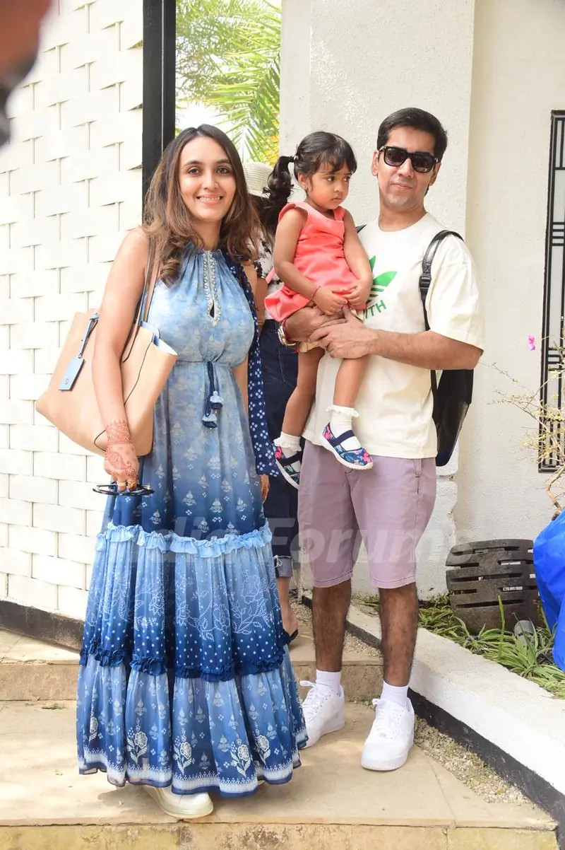 Rohit Dhawan snapped leaving Alibaug after Varun-Natasha's wedding