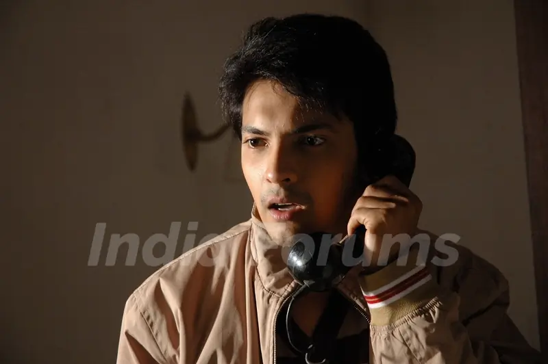 Aditya Narayan looking shocked