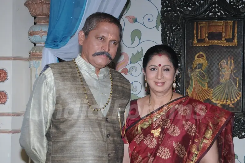 Still image of Ramakant & Bhagyashree