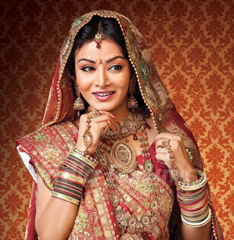 Alisha Khan as Purva