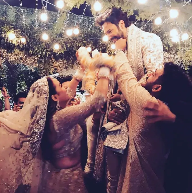 Varun Dhawan varmala