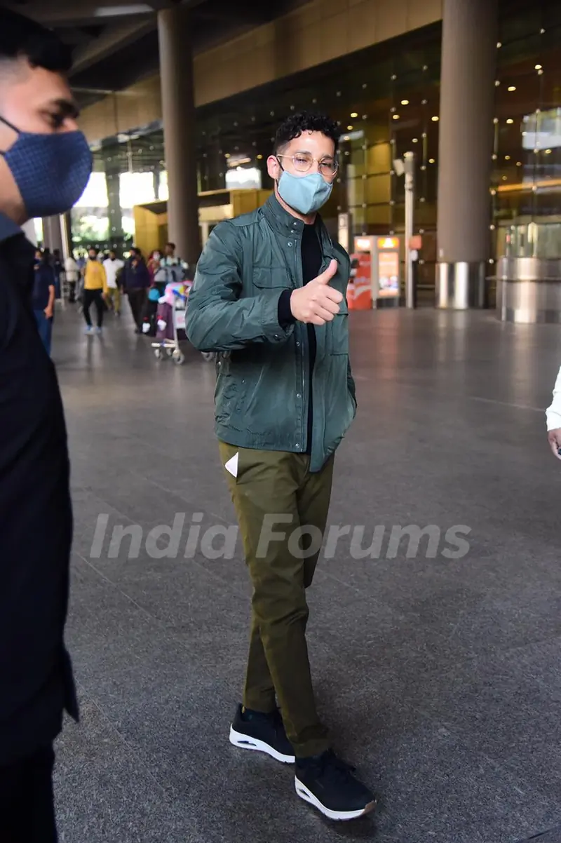 Siddhant Chaturvedi at airport