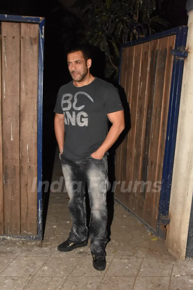 Salman Khan snapped outside a recording studio!