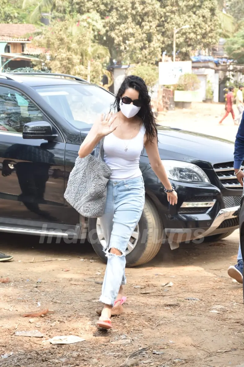 Sharddha Kapoor snapped at a studio in Versova