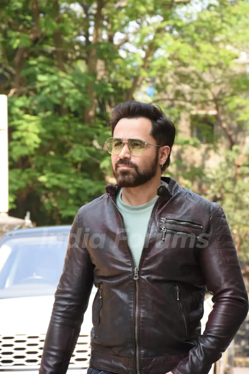 Emraan Hashmi spotted outside PVR, Juhu