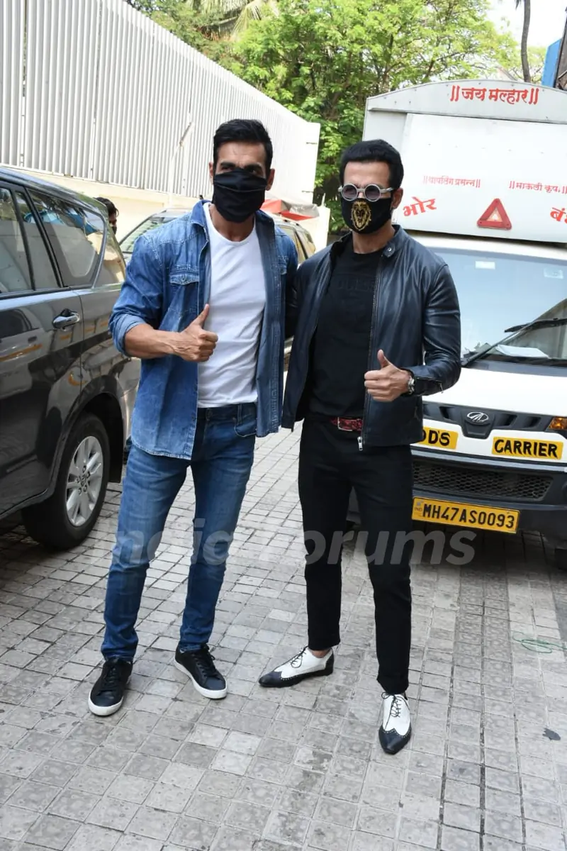 John Abraham and Rohit Roy snapped at PVR, Juhu