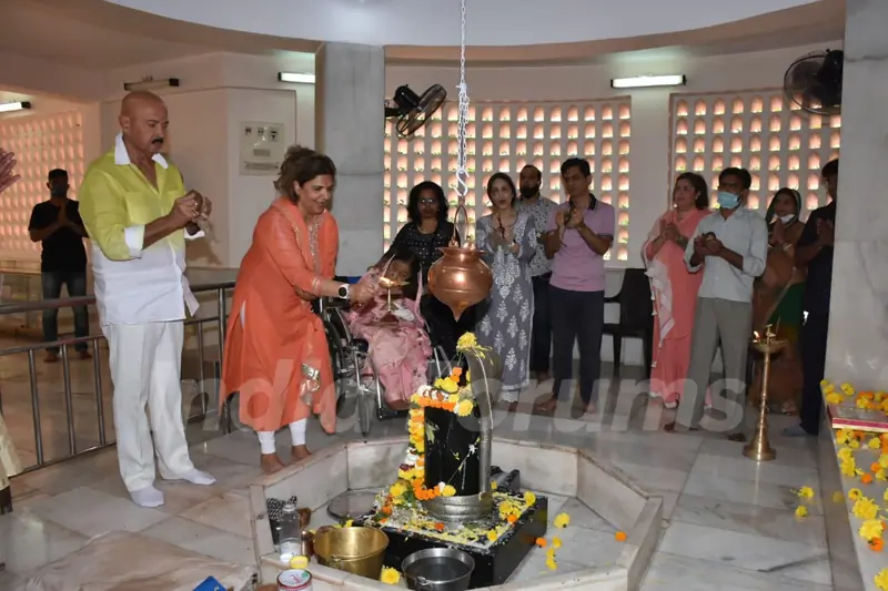 Rakesh Roshan and family attend Shivratri Puja in Panvel! 