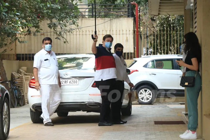 Randhir Kapoor at Karisma Kapoor house