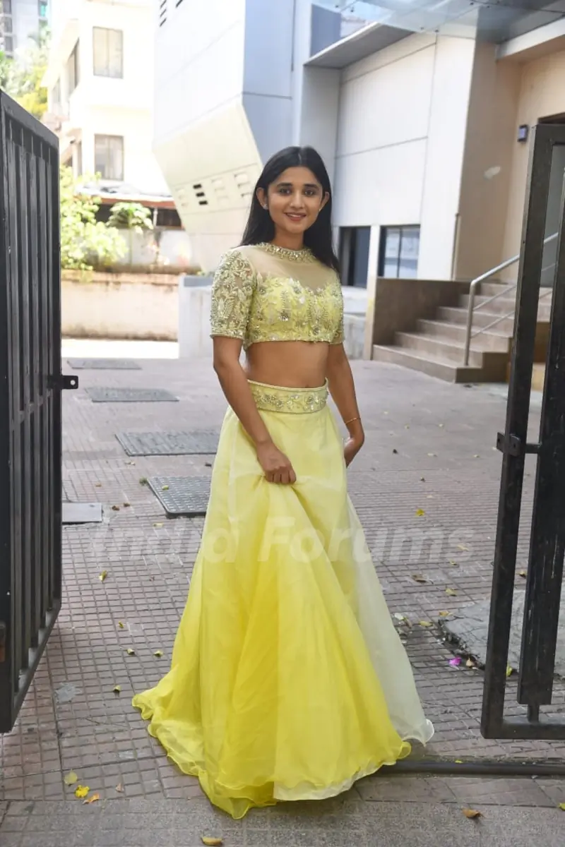 Kanika Mann snapped at a shoot in Andheri! 