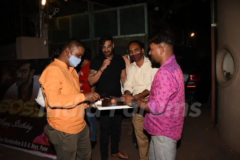 Ajay Devgn celebrates his birthday with fans