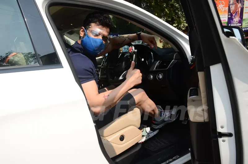 Karan Patel spotted at Andheri, Mumbai