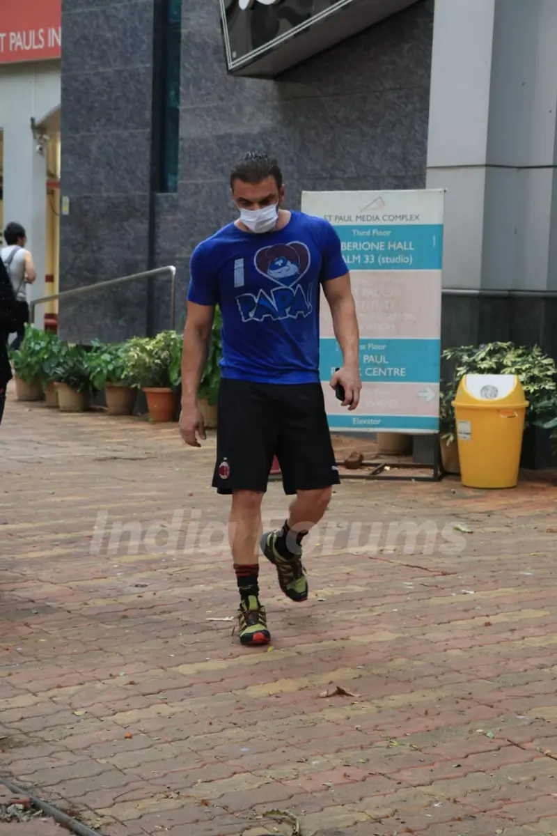 Sohail Khan snapped outside gym in Bandra