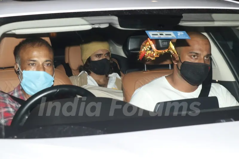 Vijay Deverakonda snapped at Arjun Kapoor's B'day bash in Taj Colaba 