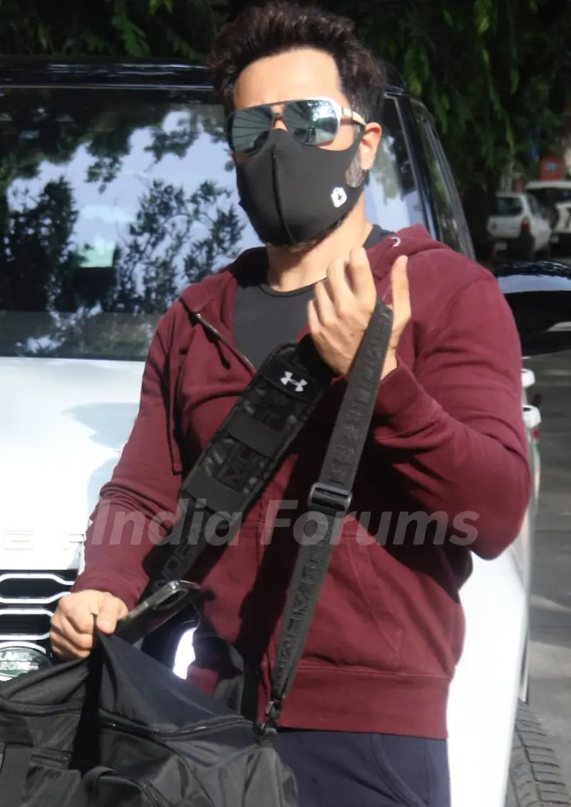 Emraan Hashmi snapped outside gym