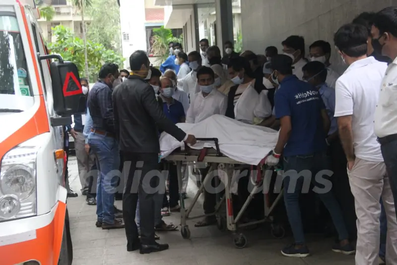 Dilip Kumar’s mortal remains taken home