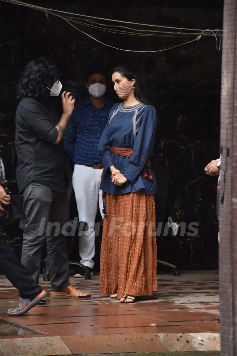 Shraddha Kapoor snapped at Nikhil Dwivedi's office in Juhu